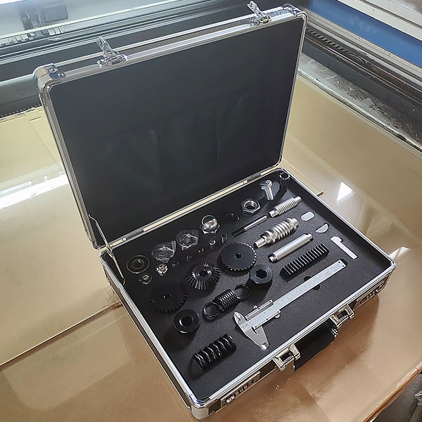 基礎(chǔ)零件測繪實驗裝置(圖1) 基礎(chǔ)零件測繪實驗裝置,汽車儀表系統(tǒng)演示實驗臺