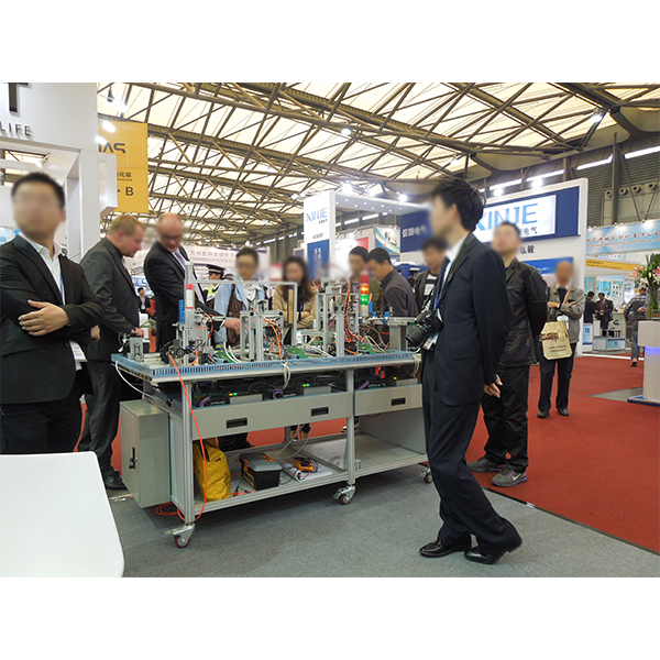 瞬間提升實(shí)驗(yàn)效果,PLC實(shí)驗(yàn)臺(tái)助你輕松掌握控制技術(shù)(圖1) 瞬間提升實(shí)驗(yàn)效果,PLC實(shí)驗(yàn)臺(tái)助你輕松掌握控制技術(shù)(圖1)